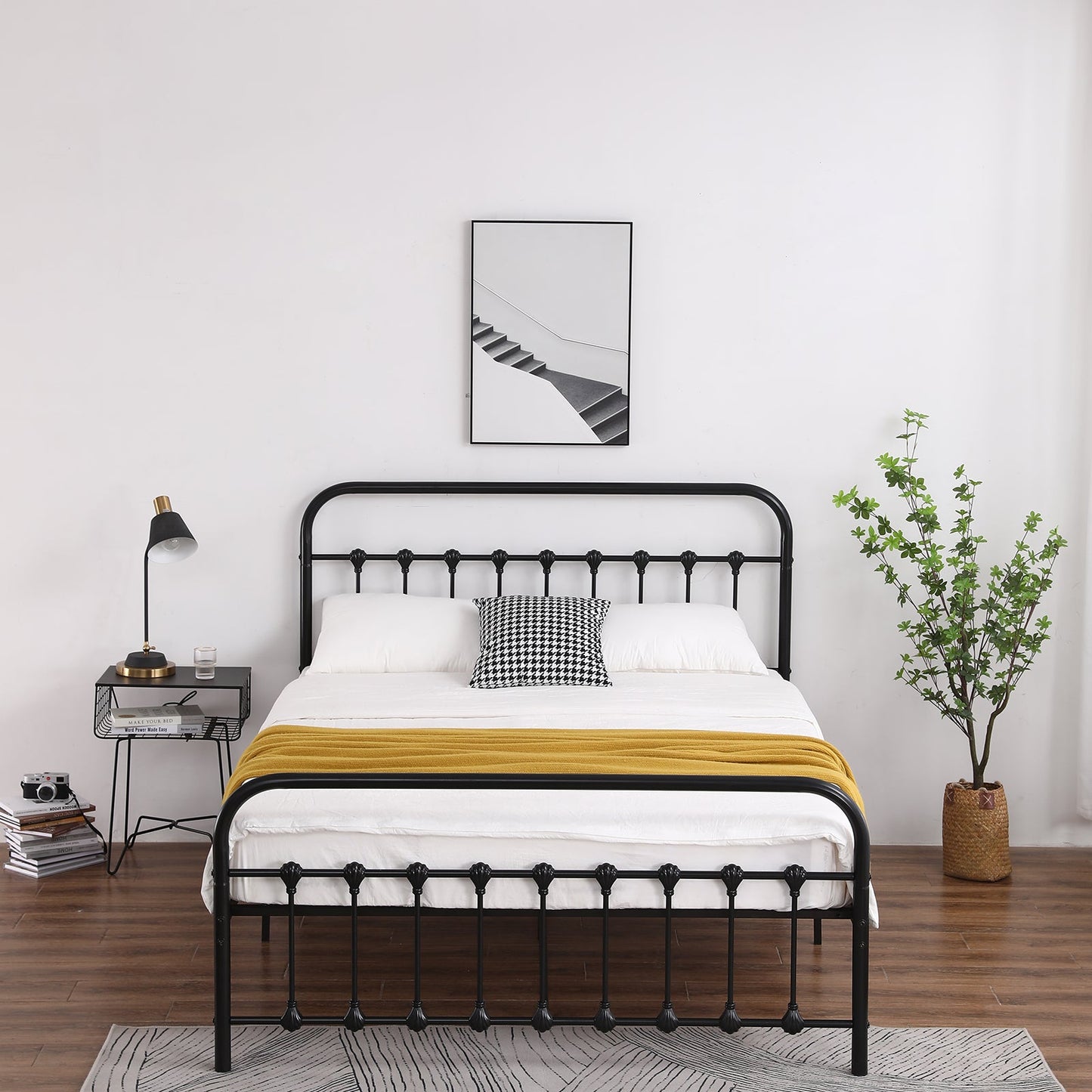 Queen/Full/Twin 3 Sizes Iron Bed Single-Layer Curved Frame Bed | Decor Gifts and More